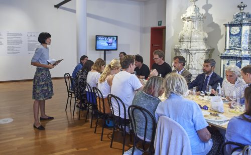 BAU Residency 2018, Nico Angiuli, FUTURA. Mittagstisch in the frameworkf of Transart Festival. Foto: Gregor Kuen Belasi