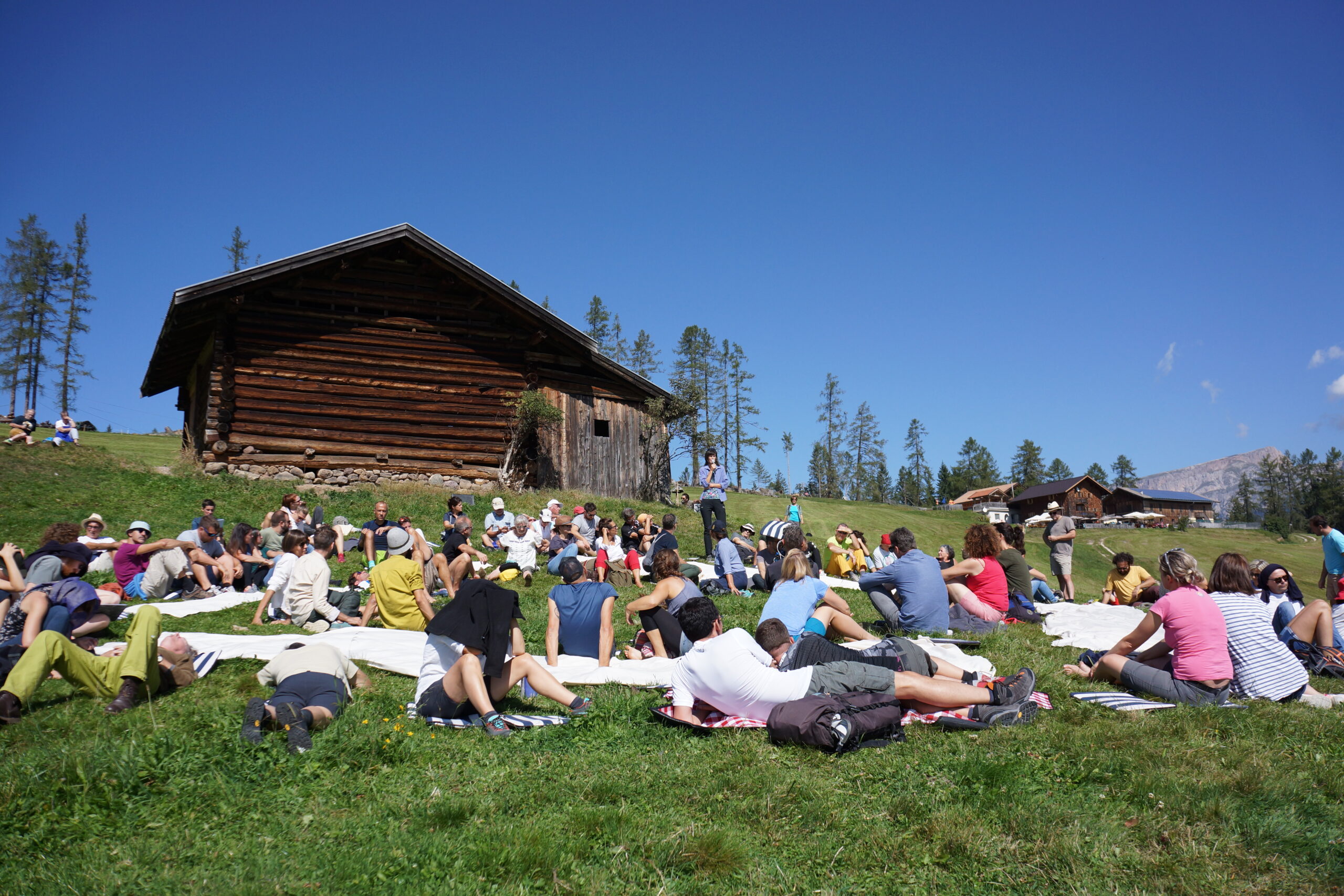 FLORAE – Alpine Meadow Tasting with COOKING SECTIONS, BAU Residency 2019, curated by BAU. Photo: Daniel Mazza
